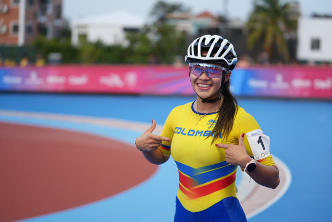 Gabriela-Rueda-abanderada-patinaje.jpeg