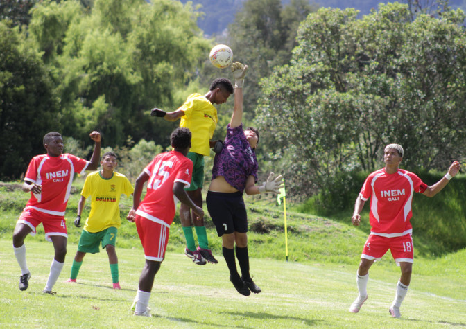 cali-vs-bolivar-en-la-final-nacional-de-los-intercolegiados-2023.jpeg