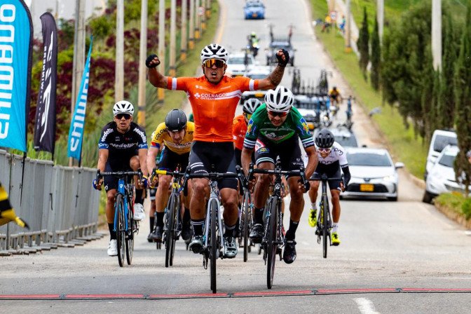 Esteban-Guerrero-gano-la-primera-etapa-de-la-Clasica-de-Rionegro.jpeg