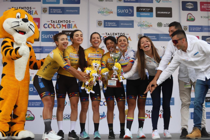 Equipo-Colombia-Tierra-de-Atletas-femenino-continental.jpg