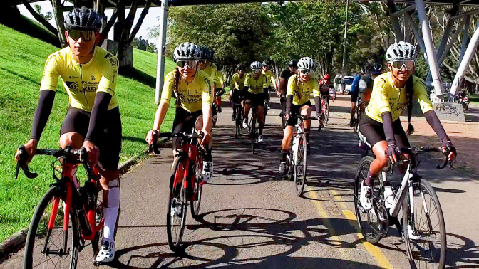 CICLOPASEO-EQUIPO-MINISTERIO.jpg