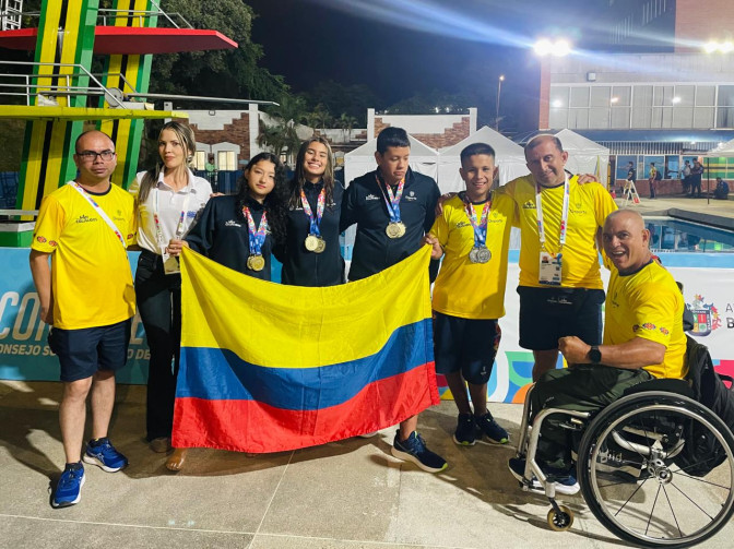Delegacion-colombiana-de-Para-natacion.jpeg