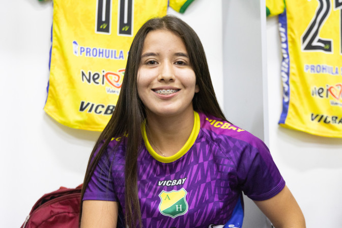 Las-jugadoras-del-Huila-previo-al-comienzo-de-la-Liga-Femenina-2022.jpg