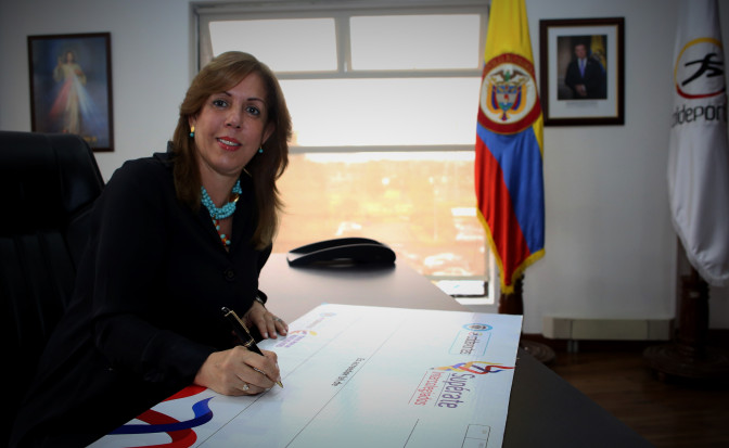 Directora-Coldeportes.jpg