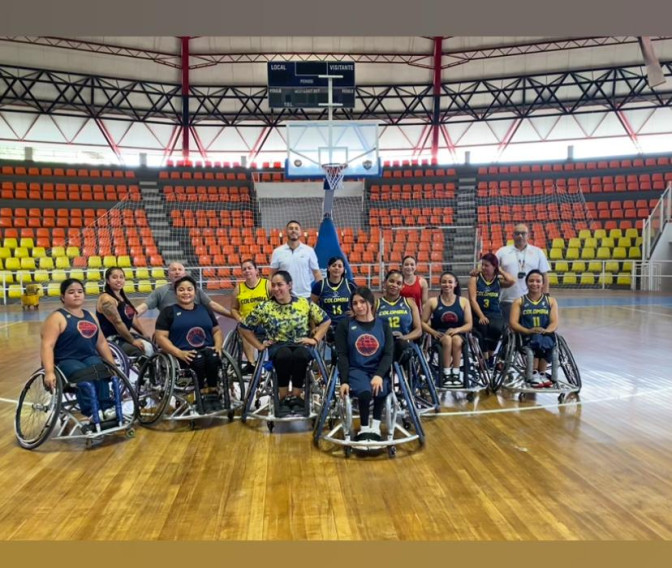 Equipo-baloncesto-en-silla-de-ruedas-femenino.jpg